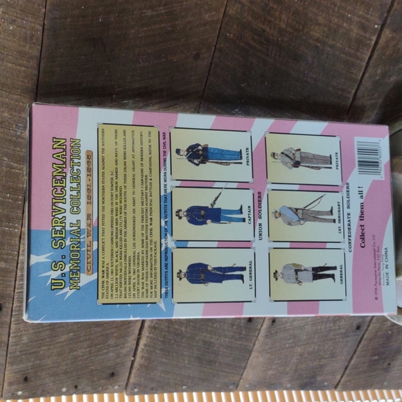 New Vintage 1996 U.S. Serviceman Memorial Collection Private Civil War Figure - Picture 6 of 8